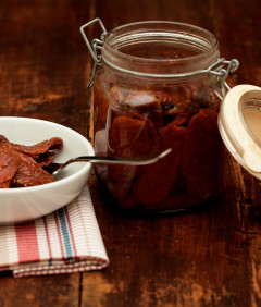 how to open a jar with a difficult lid