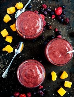 Berry Mango Kale Smoothie