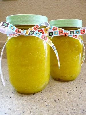 Featuring lemon, oil, sugar and salt, this All-Natural Moisturizing Kitchen Hand Scrub is a simple DIY gift to prepare - perfect for the holiday season or teacher gifts.