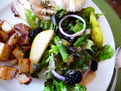 salad with pear, blackberries, and asparagus