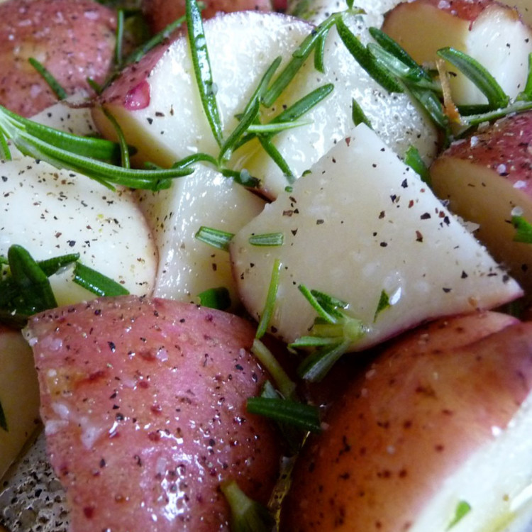 photo of rosemary grilled red potatoes