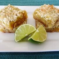 Kiwi-Lime Bars with Macadamia Nut Crust