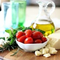 caprese pizza