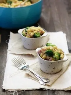 cheesy rotini with ham and broccoli