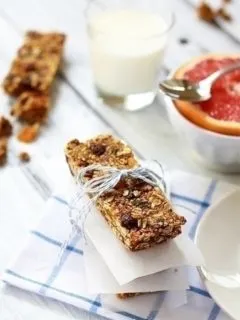 gingerbread granola bars