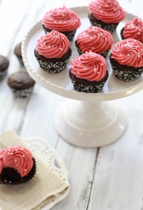 chocolate raspberry cheesecake cupcake