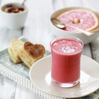 raspberry orange smoothie and cinnamon biscuits