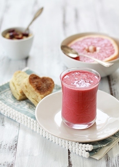 raspberry orange smoothie and cinnamon biscuits