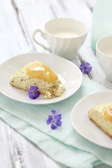lemon poppy seed scones