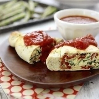 Spinach Calzones with Ricotta and Sun-Dried Tomatoes