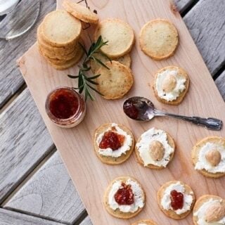 rosemary cheese crackers