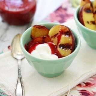 grilled peaches with mascarpone and raspberry