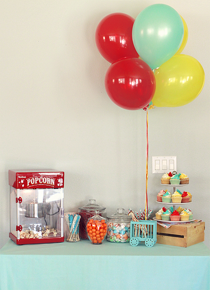 partytable carnival birthday party table set up