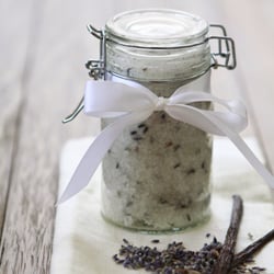 homemade vanilla bean sugar scrub