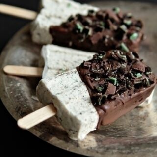 Mint Chocolate Cheesecake Popsicles