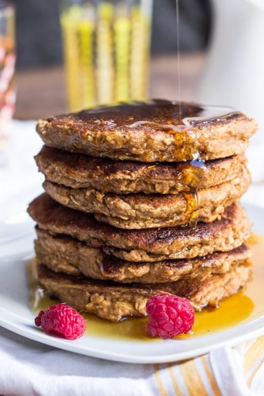 Healthy Applesauce & Oatmeal Pancakes