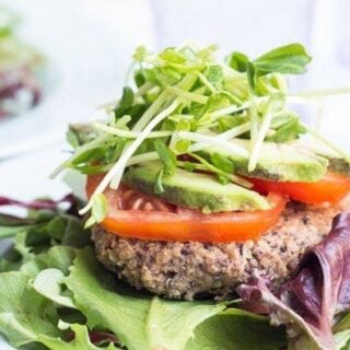 Black Bean Quinoa Burgers | Good Life Eats | #glutenfree