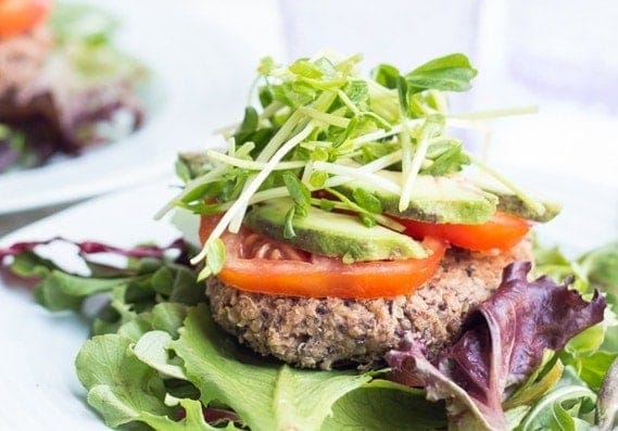 Black Bean Quinoa Burgers | Good Life Eats | #glutenfree