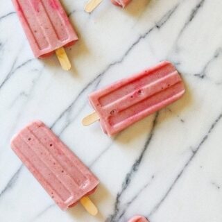 creamy berry banana pops