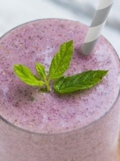 Minty Raspberry-Banana Smoothie {vegan} from GoodLifeEats & Queen of Quinoa