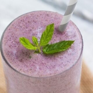 Minty Raspberry-Banana Smoothie {vegan} from GoodLifeEats & Queen of Quinoa