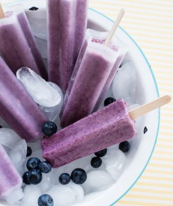 healthy blueberry smoothie pops