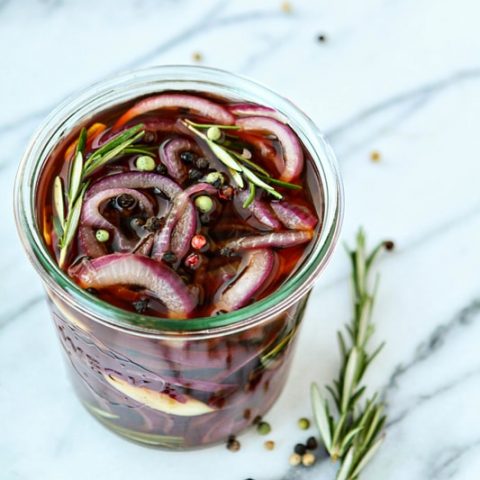 Quick Pickled Red Onions - Alphafoodie