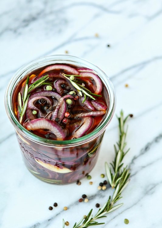 How to Make Easy Pickled Red Onions