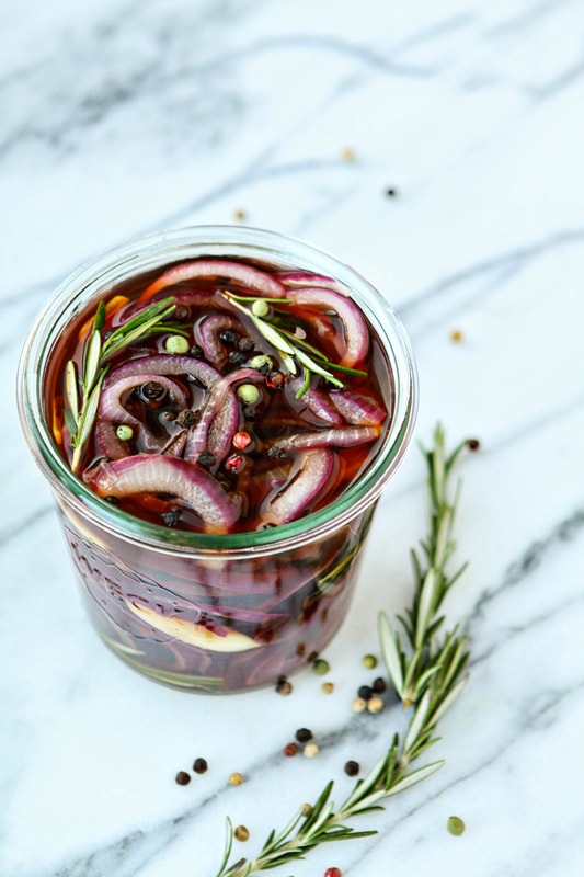 How to Make Easy Pickled Red Onions