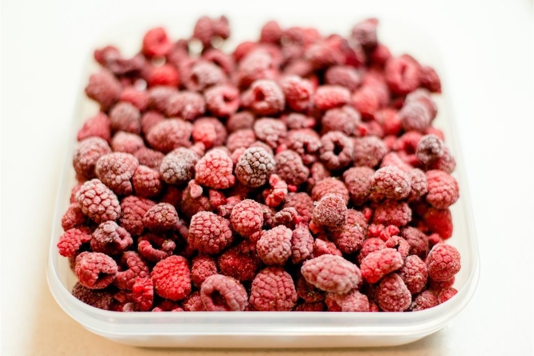 How to Freeze Raspberries + Frozen Raspberry Recipes