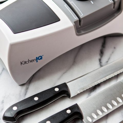 How to Sharpen a Serrated Knife - Knife Life