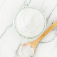 7 Easy Ways to Use Coconut Oil in Your Beauty Routine
