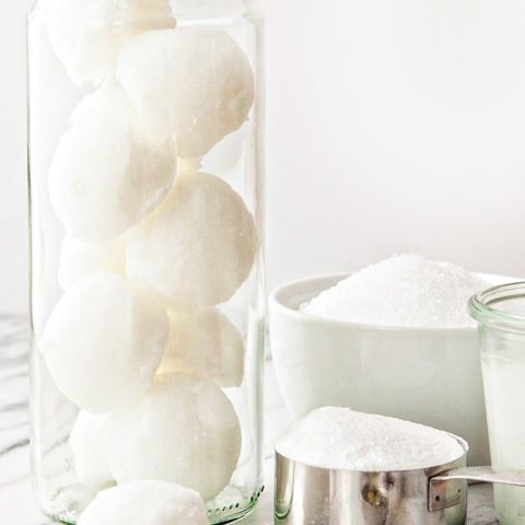 DIY Moisturizing Bath Bombs