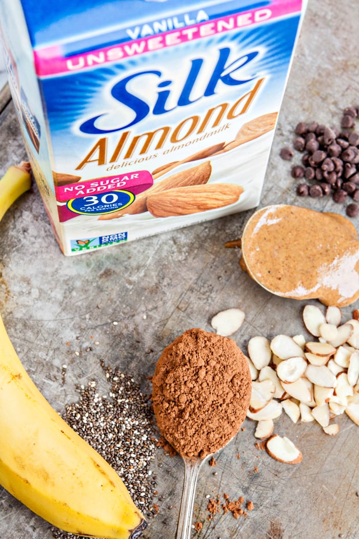 Chocolate banana almond milk smoothie ingredients