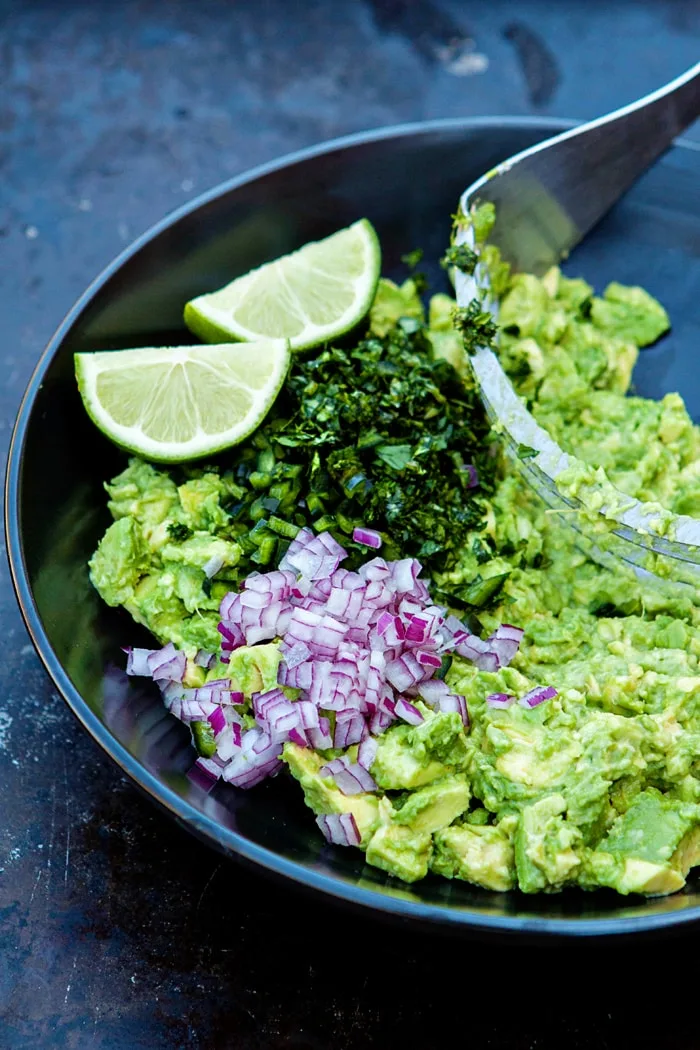 photo of guacamole to serve with chicken taquitos