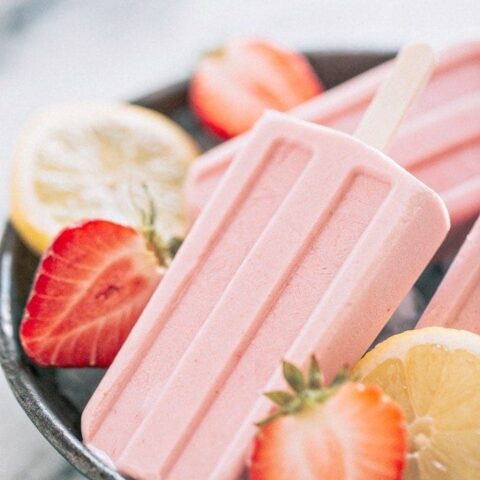 Creamy Strawberry Lemonade Popsicles images and recipe