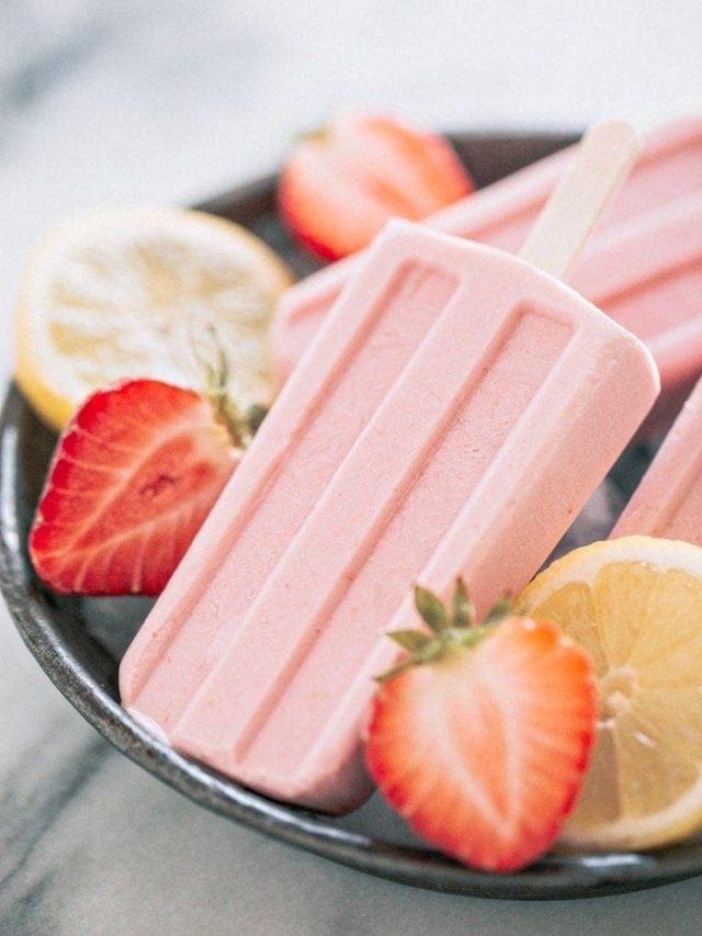 Creamy Strawberry Lemonade Popsicles images and recipe