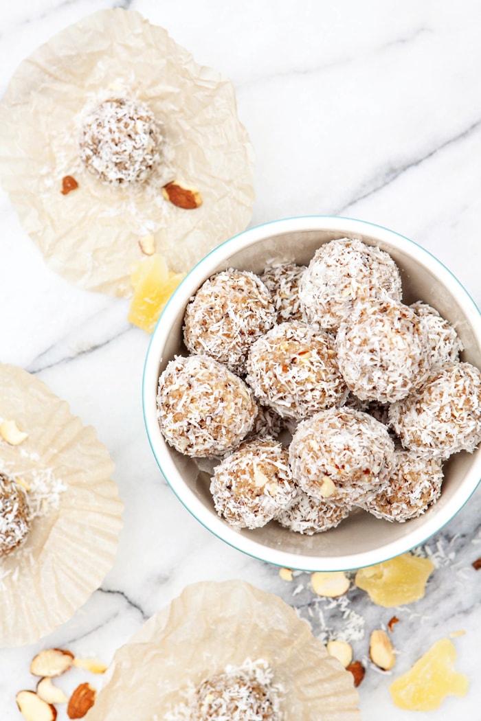 Chocolate Coconut Energy Bites - The Soccer Mom Blog