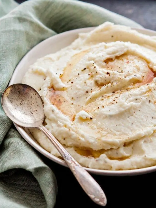 photo of mashed potatoes with browned butter on them