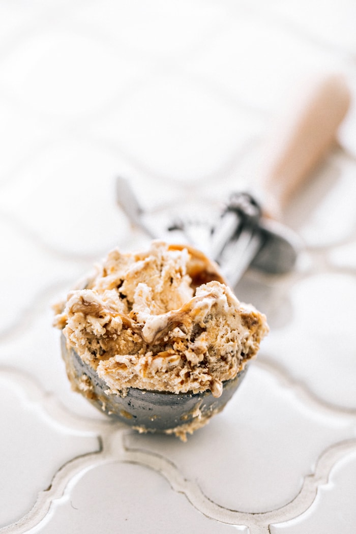 No Churn Pumpkin Spice Ice Cream and Pumpkin Caramel and Gingersnaps photo and recipe