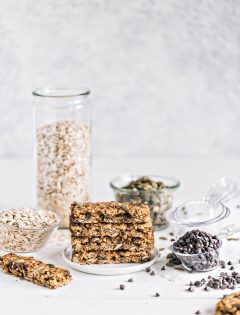 Pumpkin Chai Chocolate Chip Granola Bars Photo and Recipe