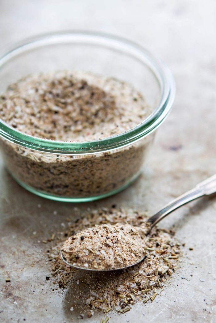 Homemade Garlic Herb Salt - DIY Homemade Seasoning Blends