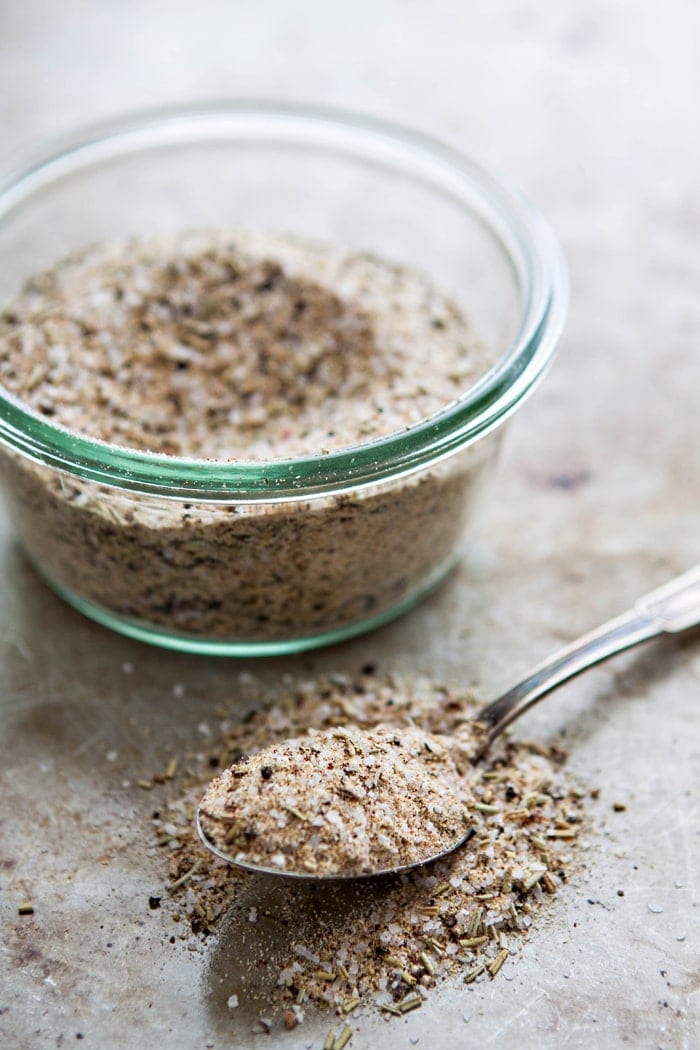 Homemade Garlic Herb Salt - DIY Homemade Seasoning Blends