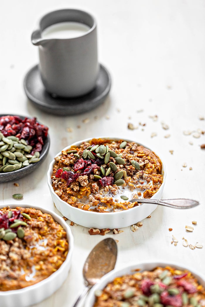 ramekins with pumpkin oatmeal