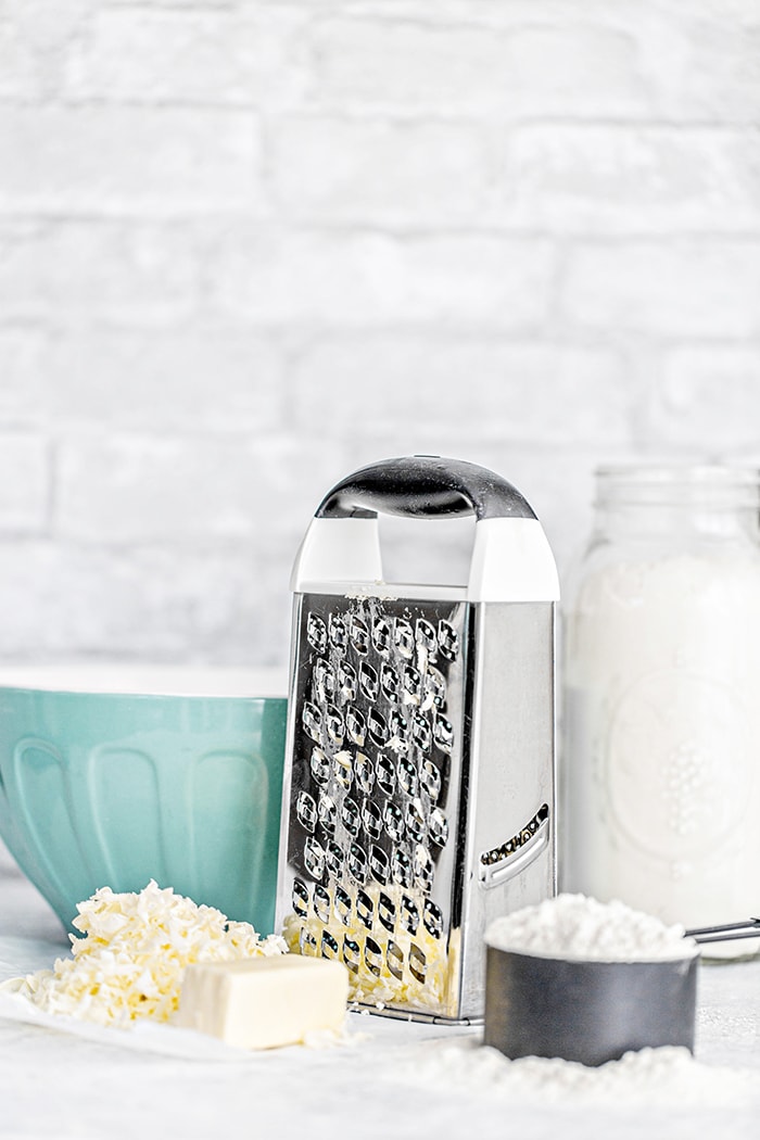 photo showing a way to cut butter into flour