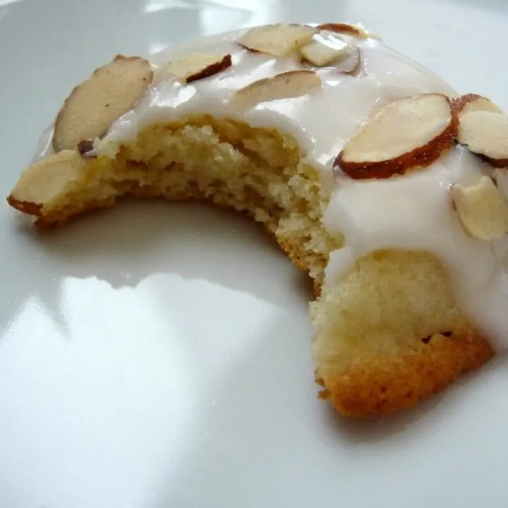 Lemon Buttermilk Cookies with Almond
