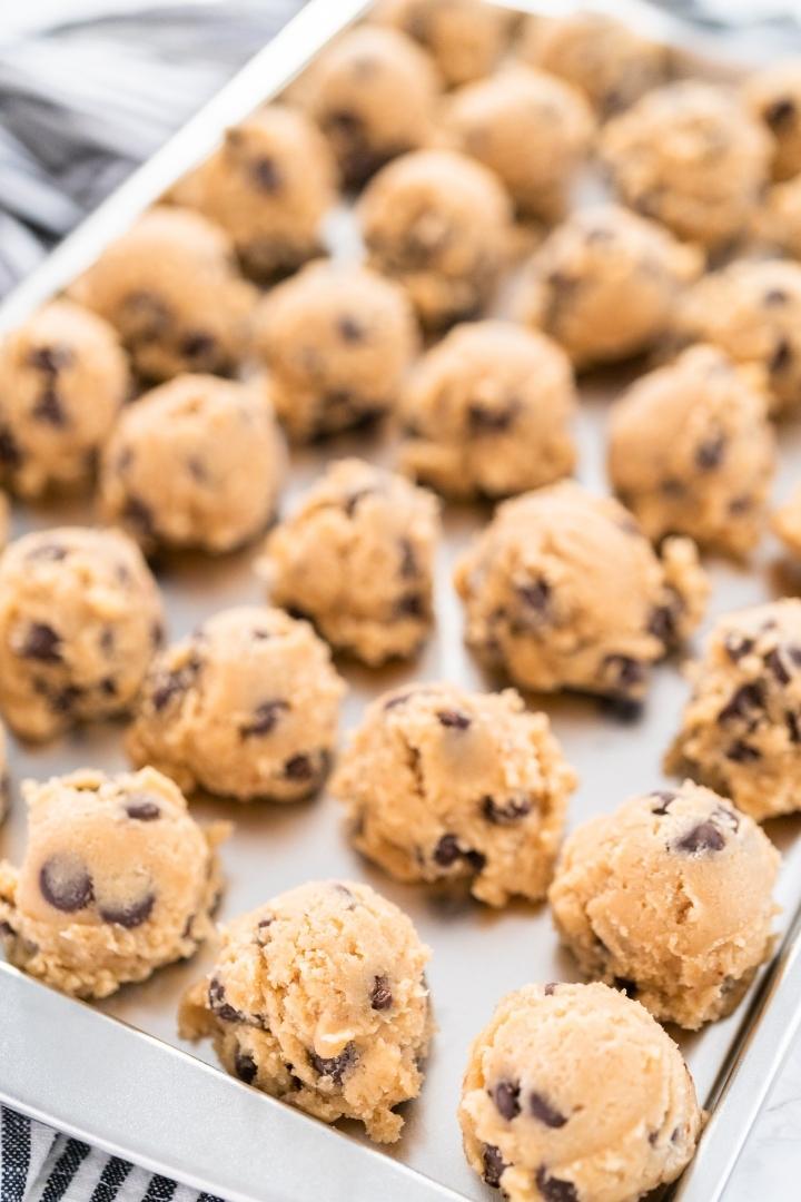 Ice Cube Tray to Freeze Cookie Dough