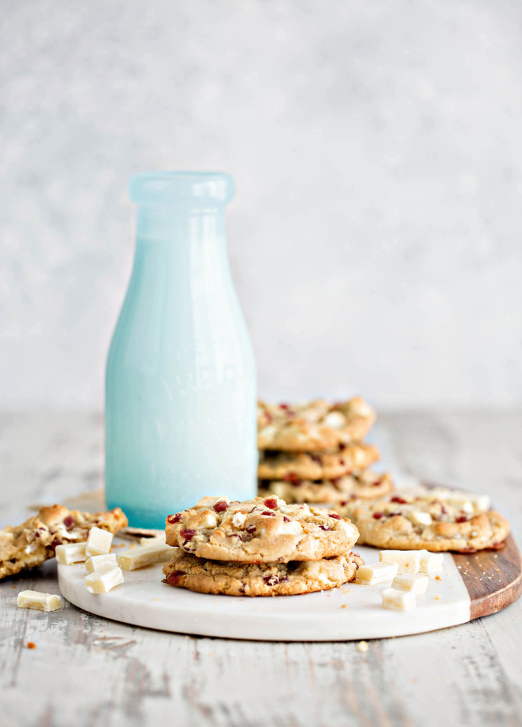 White Chocolate Raspberry Cheesecake Cookies - Subway Raspberry Cheesecake Cookie Copy Cat recipe