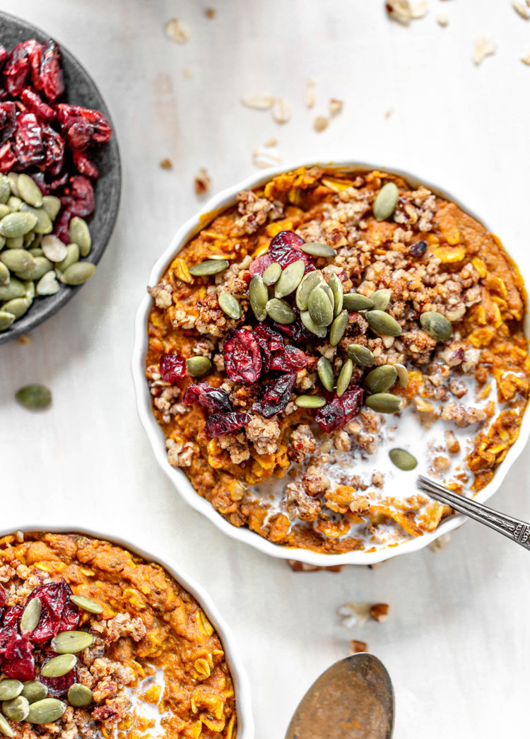 ramekin of pumpkin pie oatmeal