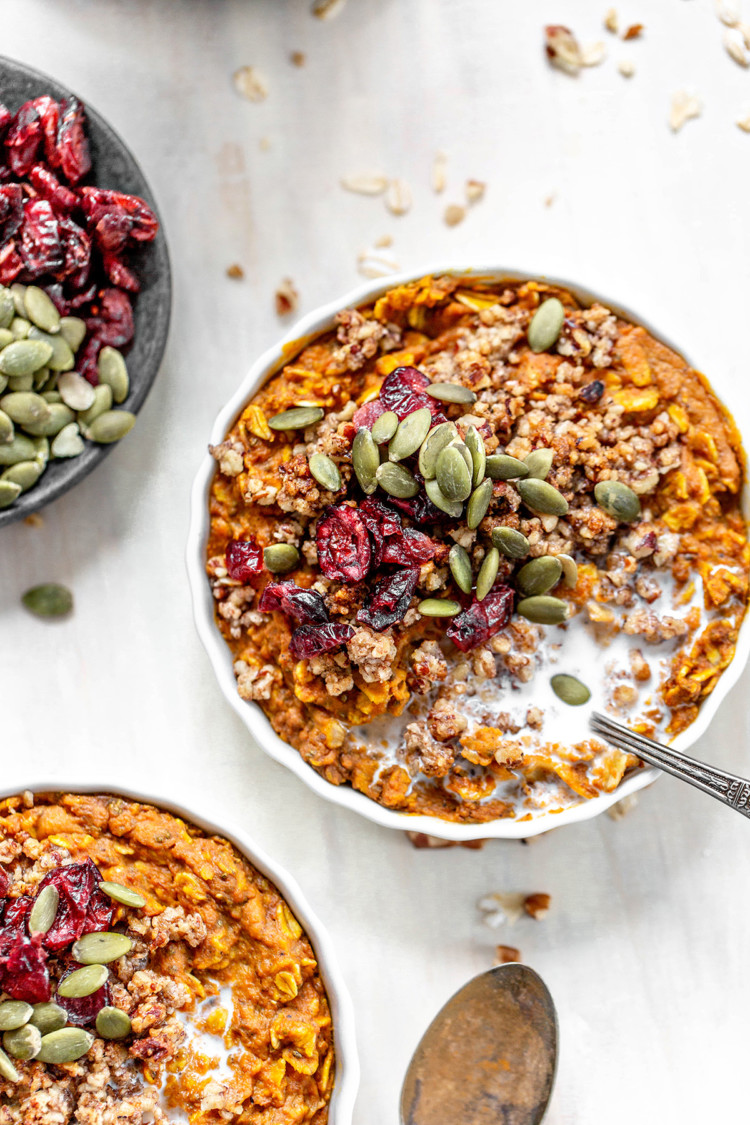 ramekin of pumpkin pie oatmeal